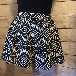 🚫High waisted flowy shorts